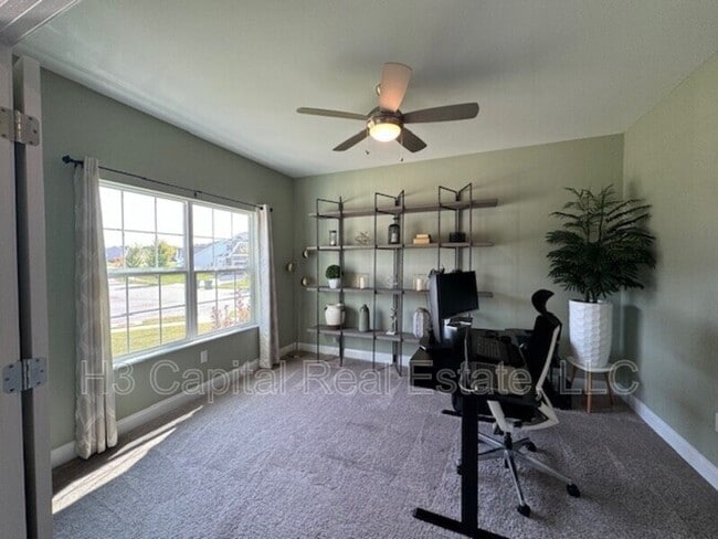 Building Photo - 1401 Miami Ct