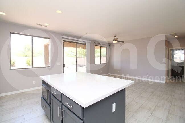 Building Photo - 3834 E Cavalry Ct