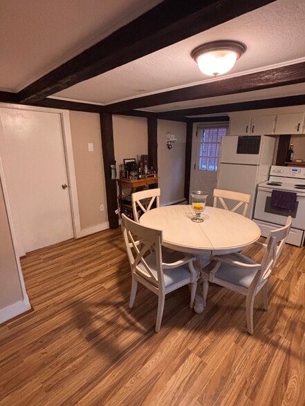 Kitchen - 31 Walling Rd