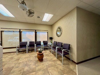 Building Photo - 1207 W Main St