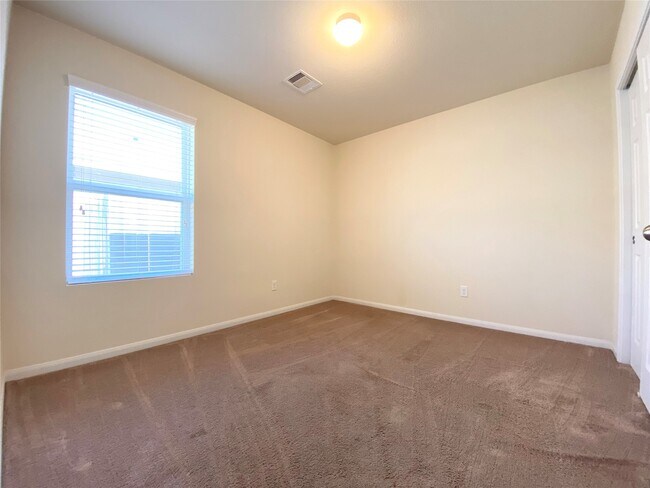 Building Photo - 15202 Pecan Lndg Dr