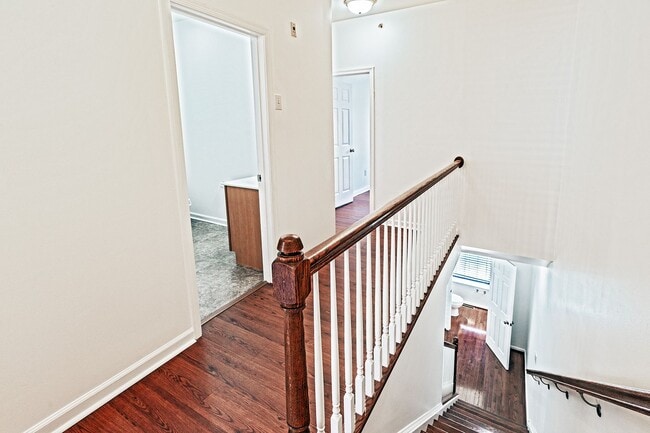 Building Photo - Claymont - 3 bedroom townhome in Darley Green