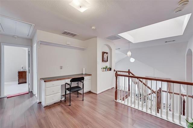 Building Photo - 5701 Christy Ln