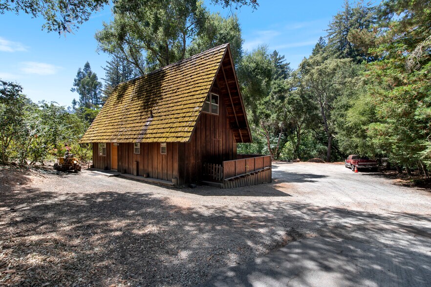 Building Photo - 1200 Mountain Home Rd