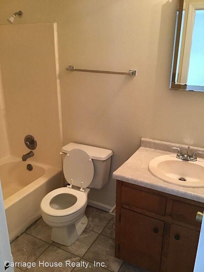 Building Photo - 2 br, 2 bath Apartment - 140 Barrington Place