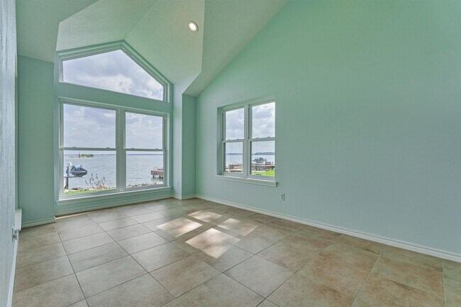 Building Photo - 2109 Gunwale Cir