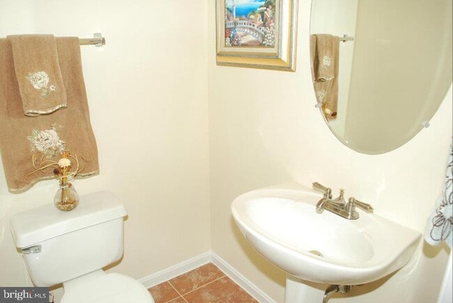Building Photo - 4070 Fountainside Ln
