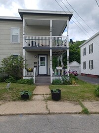 Building Photo - 16 Ford St