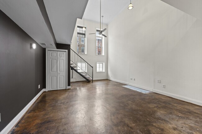 Building Photo - 309 E Lafayette Ave