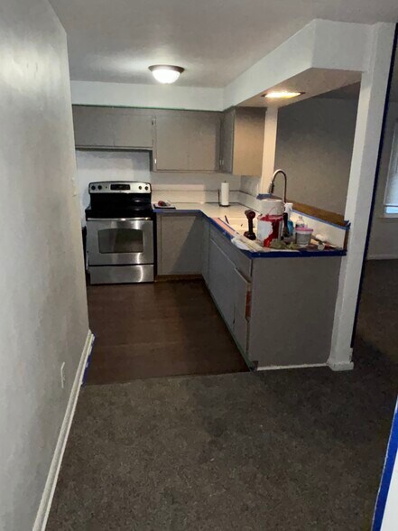 Building Photo - 4245 N 90th Ct