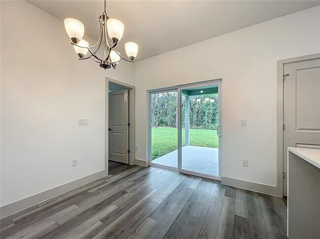 Building Photo - 1190 W Cary Dr