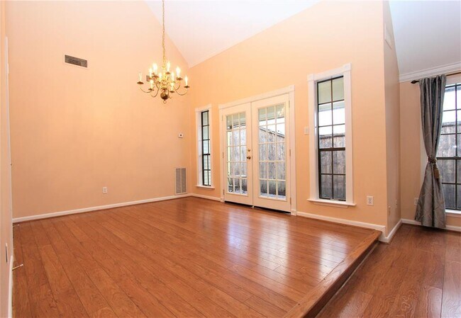 Building Photo - 4012 Arnold St