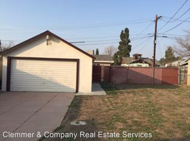 Building Photo - 2 br, 1 bath House - 112 E. Moneta