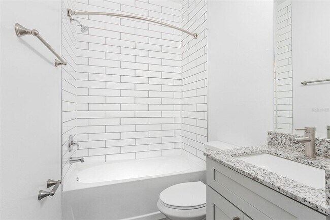 Building Photo - 4424 24th St SW