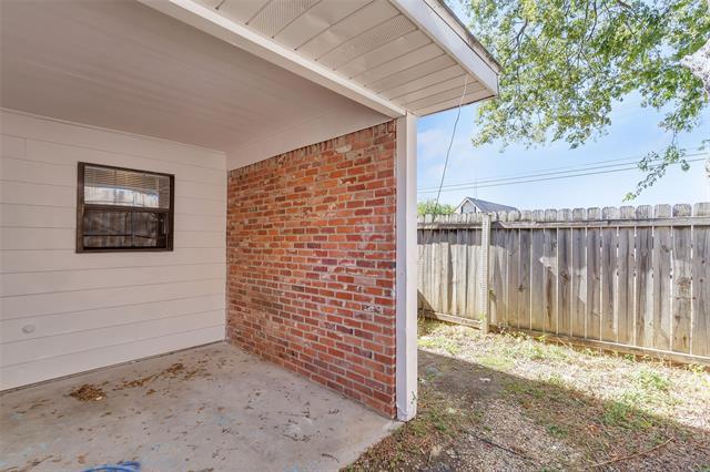 Building Photo - 210 Rolston Rd