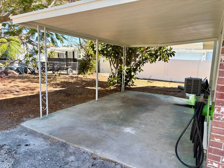 Building Photo - 153 New York Ave