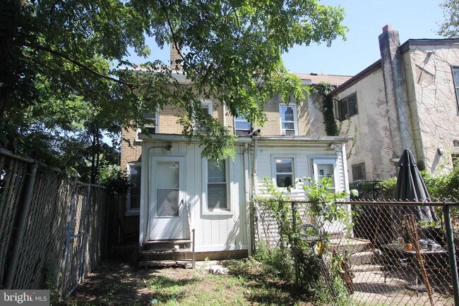 Building Photo - 167 Kirkbride Ave