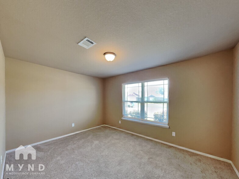 Building Photo - 154 Harvick Cir