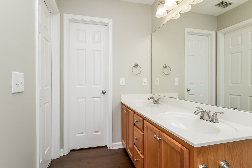 Building Photo - 2006 Zion Ln