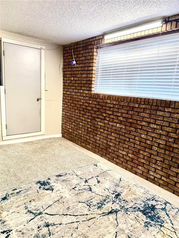 Building Photo - 2474 Dianne Dr