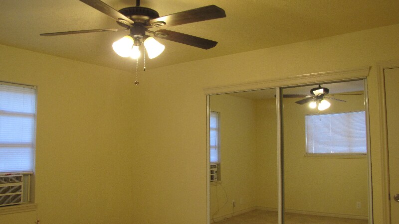 Building Photo - 2726 Coldstream St
