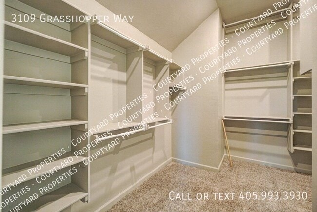 Building Photo - 3109 Grasshopper Wy