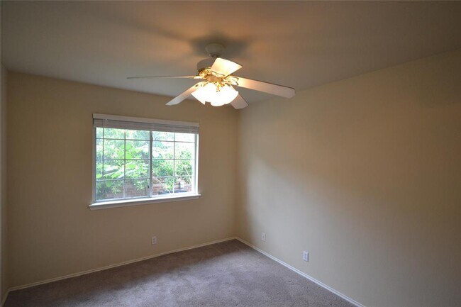 Building Photo - 1803 Warwick Cove