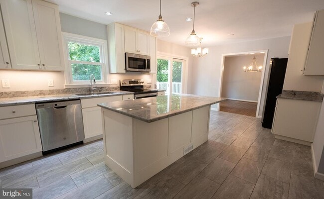 Building Photo - 4809 Piney Branch Rd