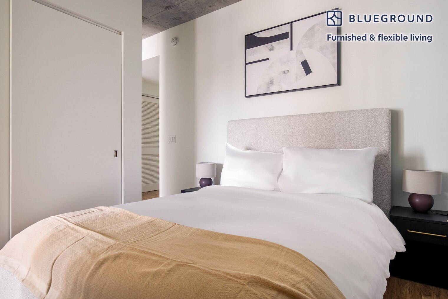 Building Photo - 165 N Desplaines St