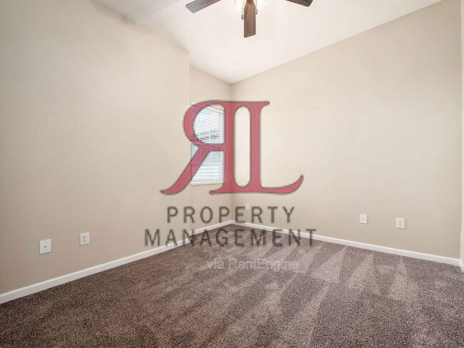 Building Photo - 719 Wintergreen Wy