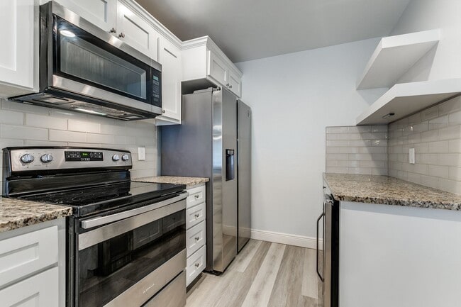 Building Photo - RENOVATED 3-BEDROOM CONDO AT CHATEAU DIJON