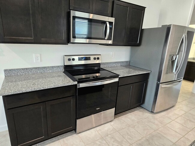 Building Photo - 3-bedroom home In Superstition Vistas, just 2 years new