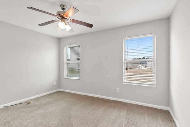 Building Photo - 16411 Waterbury Ln