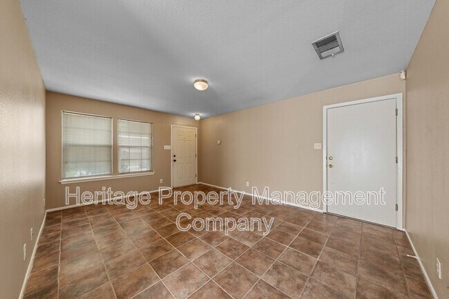 Building Photo - 7522 Yellow Sand Dr