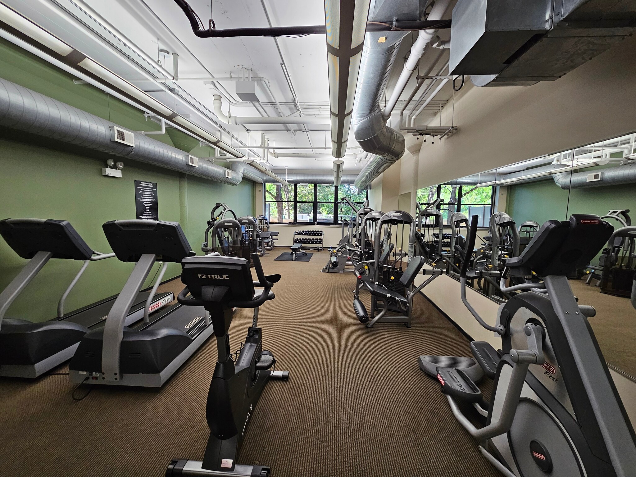 Building Photo - 2323 West Pershing Road