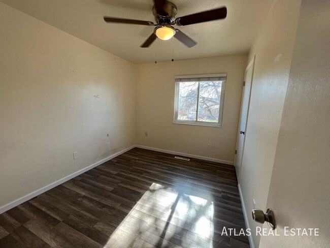 Building Photo - 2720 El Capitan Dr