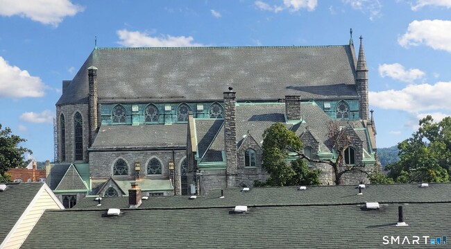 Building Photo - 21 3rd St