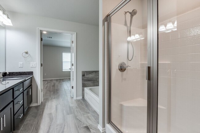 Building Photo - 3 Bed in Piedmont