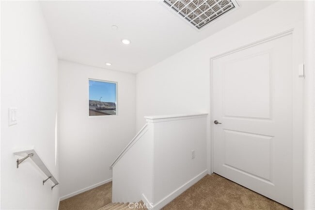 Building Photo - 1878 Sequoia Pl