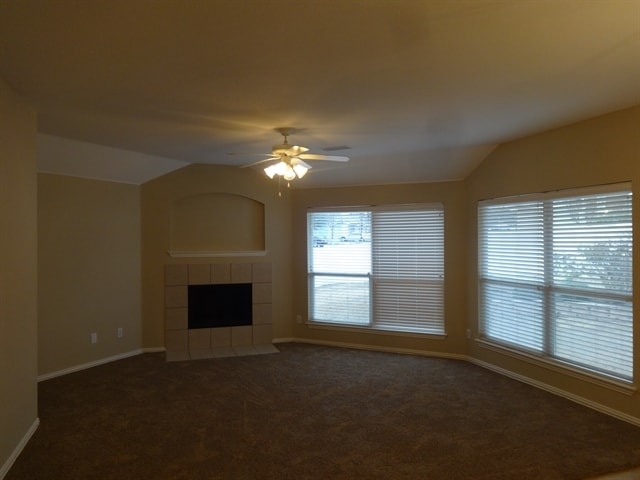 Building Photo - 2506 Parkview Dr