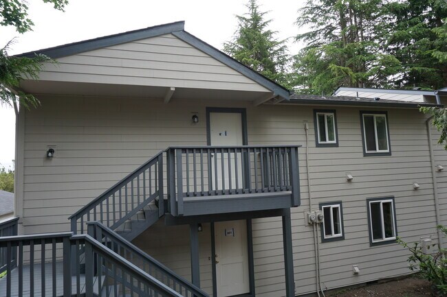 Building Photo - 7218 NE 16th Ave