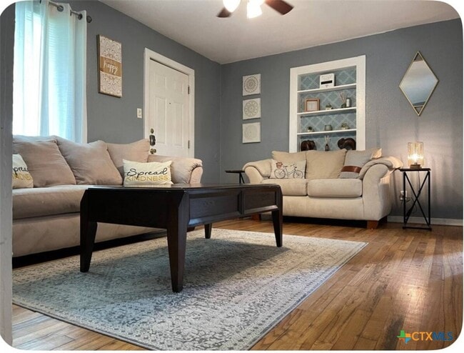 Building Photo - 284 Perryman St