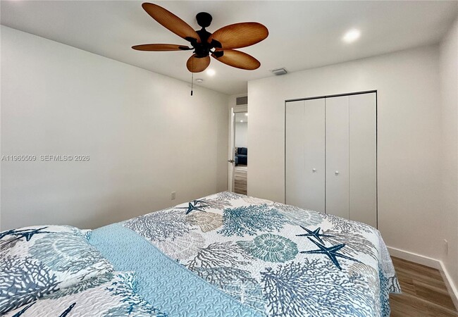 Building Photo - 222 SE 1st St