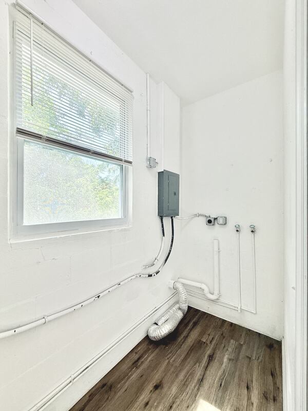 Building Photo - 4091 58th Ave