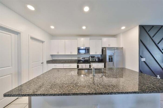 Building Photo - 9914 Calypso Orchid Ct