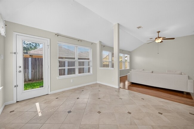 Building Photo - 9511 Mankay Ln