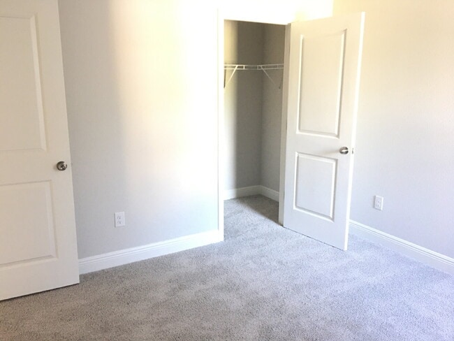 Building Photo - 6117 Grand Sonata Ave