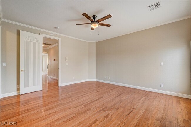 Building Photo - 9813 Edgeview Pl