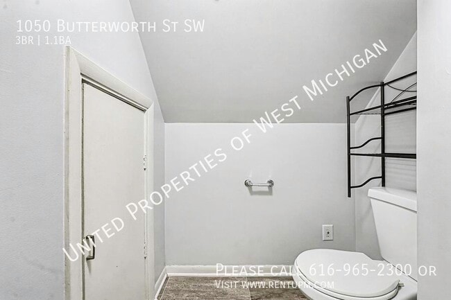 Building Photo - 1050 Butterworth St SW