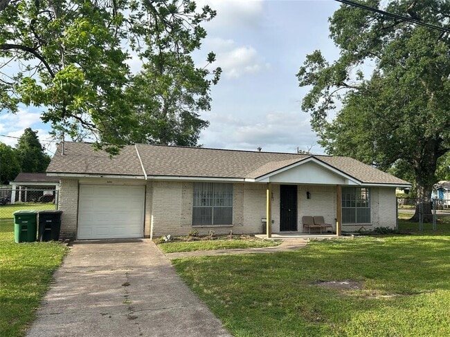Primary Photo - 4915 Cruse Rd